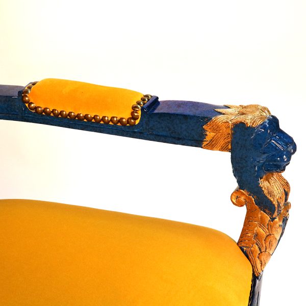 Padova Lion Arm Chair with Lakers Colors - Image 4